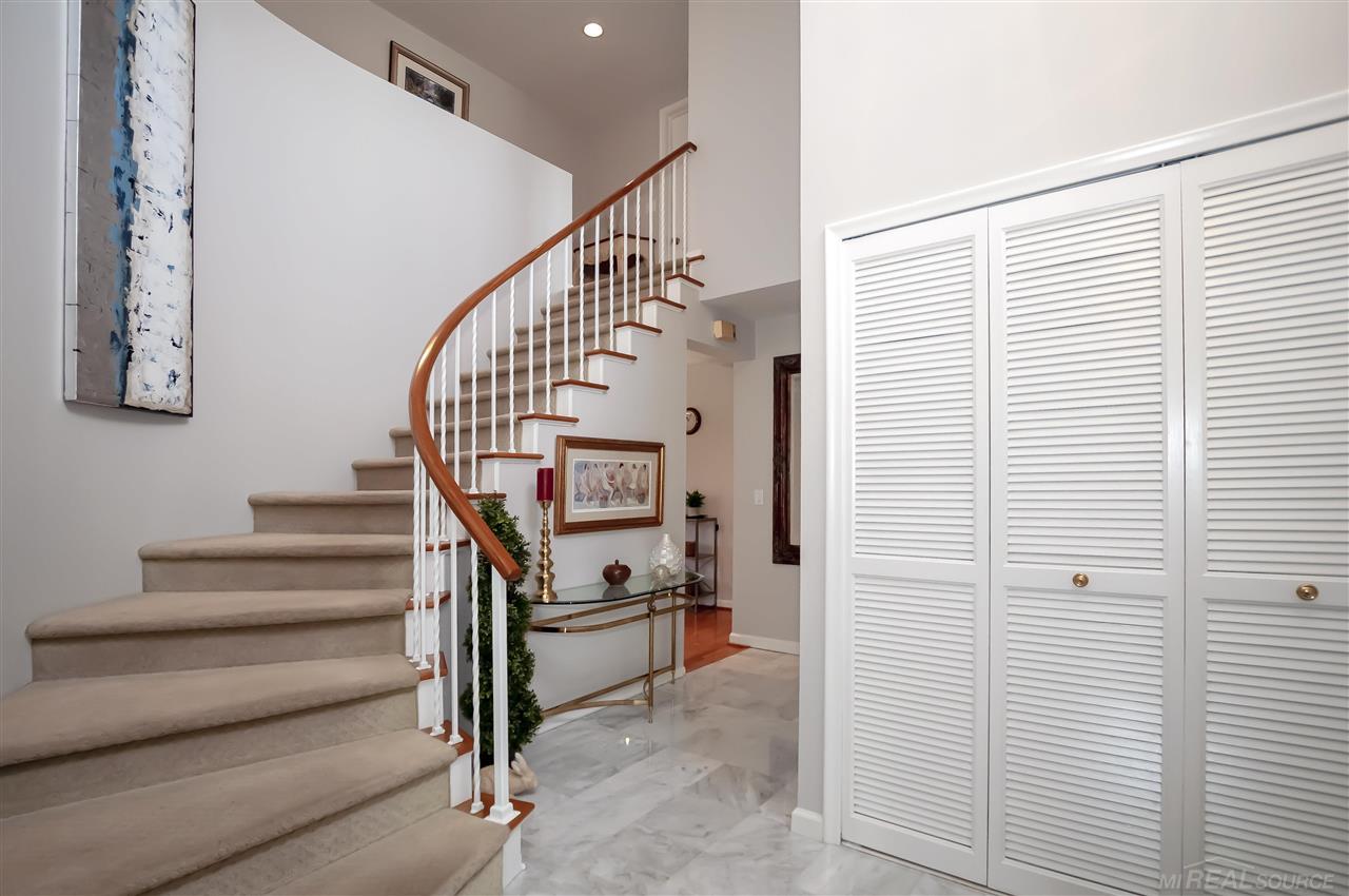 692 Canterbury Road Grosse Pointe Woods, MI 48236 - Photo 27 of 65