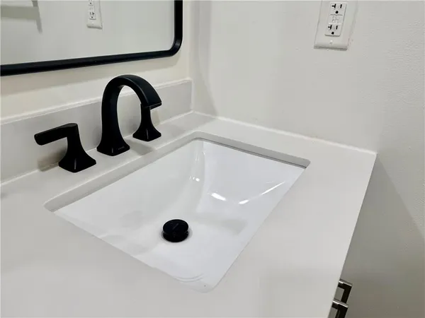 $215,000 | 4005 Woodridge Way, Tucker, GA 30084