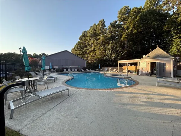 $215,000 | 4005 Woodridge Way, Tucker, GA 30084