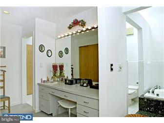 71 Elm Ridge Road Princeton, NJ 08540 - Photo 10 of 12 Gallery Image 10