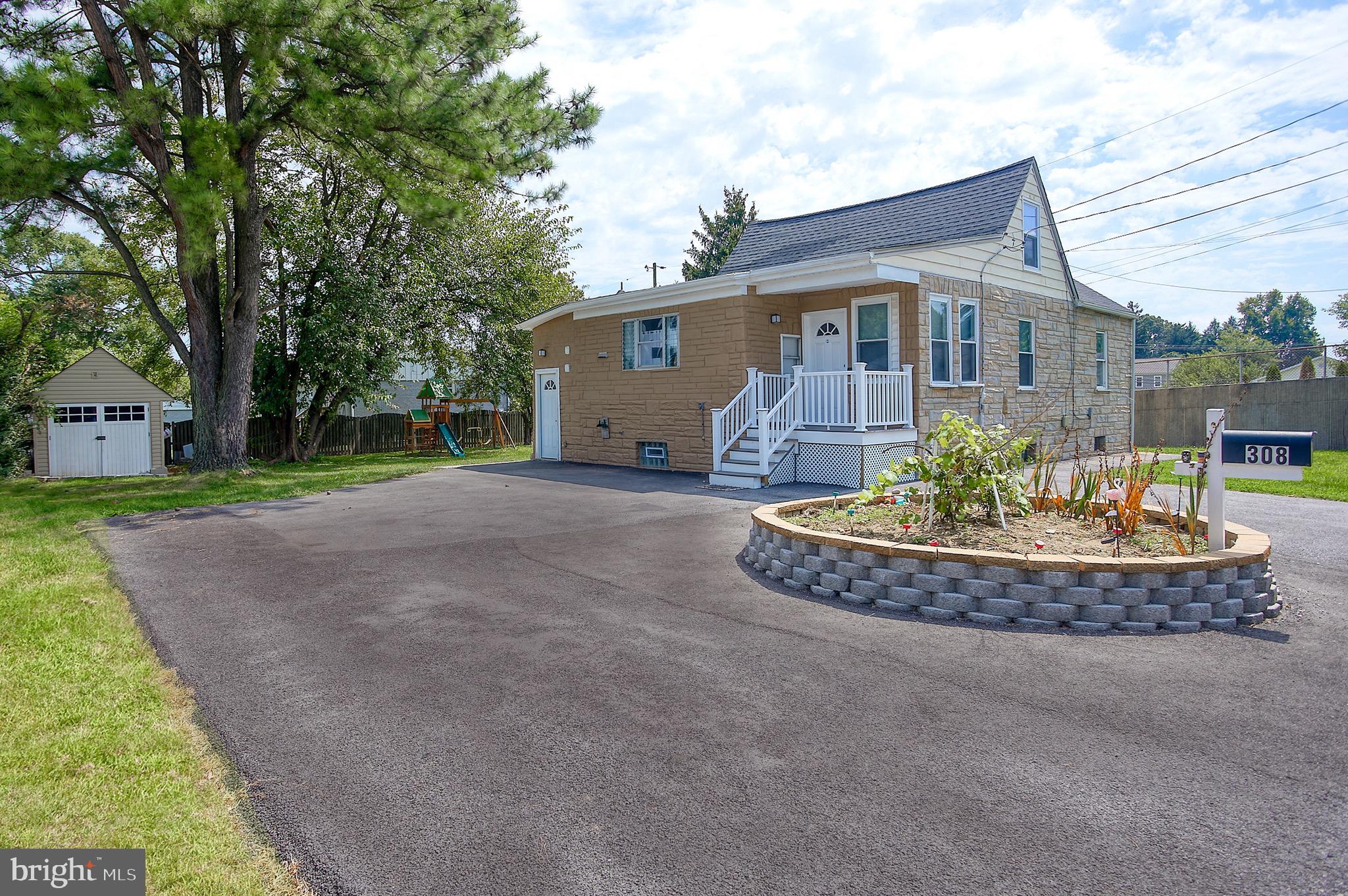 308 Severn Avenue Rosedale, MD 21237 - Photo 29 of 30 Plenty of parking!