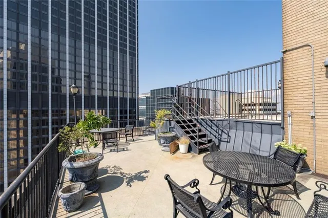 $199,000 | 32 Peachtree Street Northwest, Unit 804, Atlanta, GA 30303