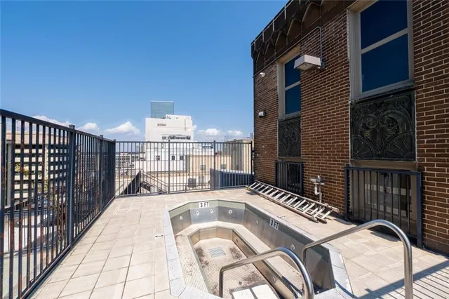 $199,000 | 32 Peachtree Street Northwest, Unit 804, Atlanta, GA 30303