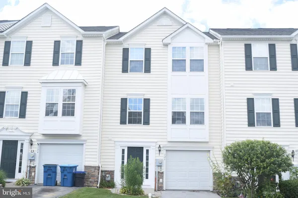 $2,800 | 326 Larose Drive, Coatesville, PA 19320