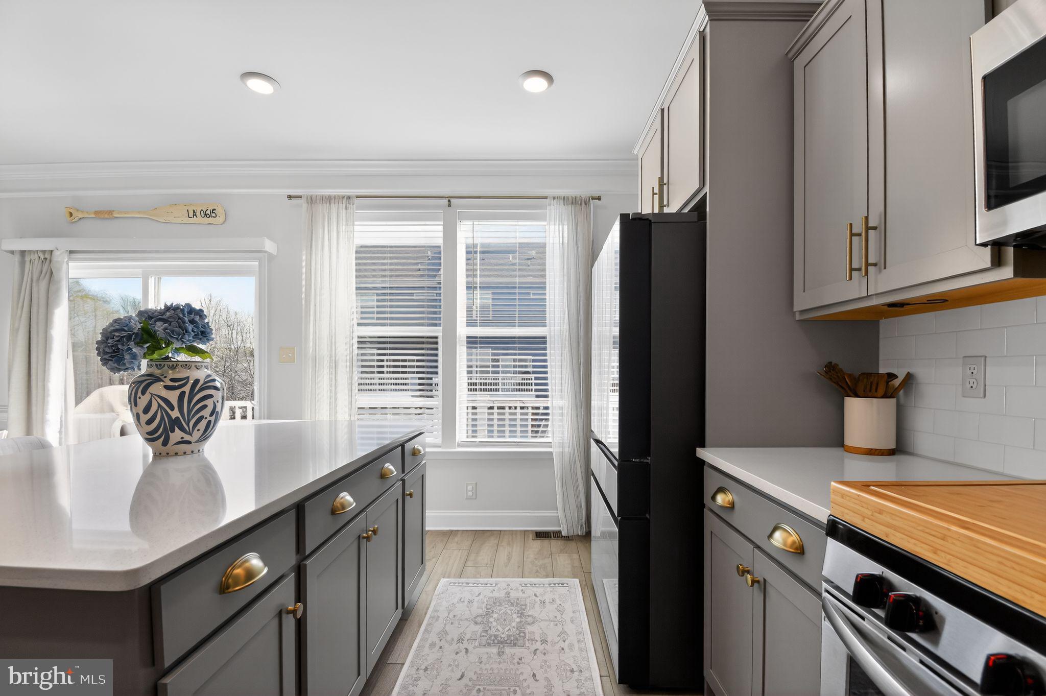 322 Bright Light Court Edgewater, MD 21037 - Photo 19 of 36 Granite countertops.