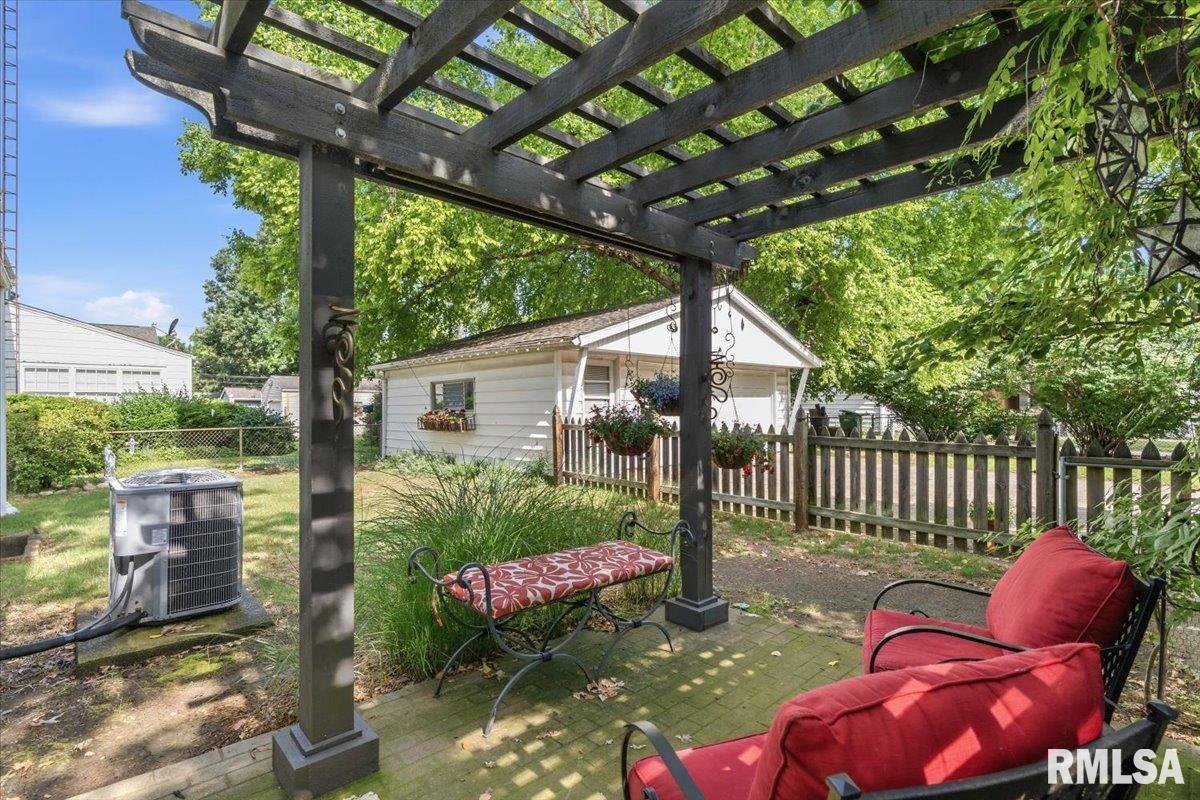 1501 West Cook Street Springfield, IL 62704 - Photo 34 of 38