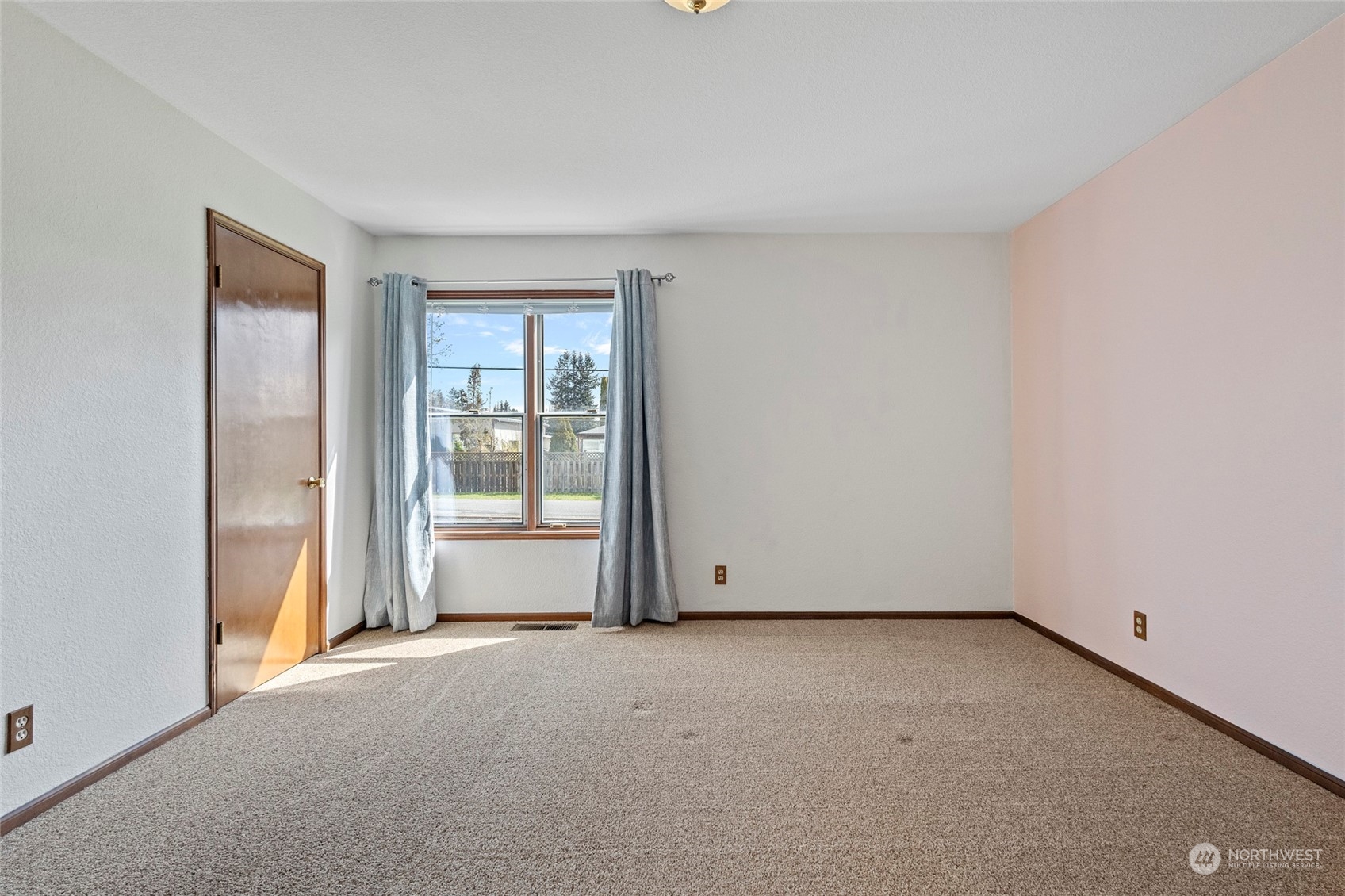 11010 Peter Anderson Road Burlington, WA 98233 - Photo 12 of 32 Gallery Image 12