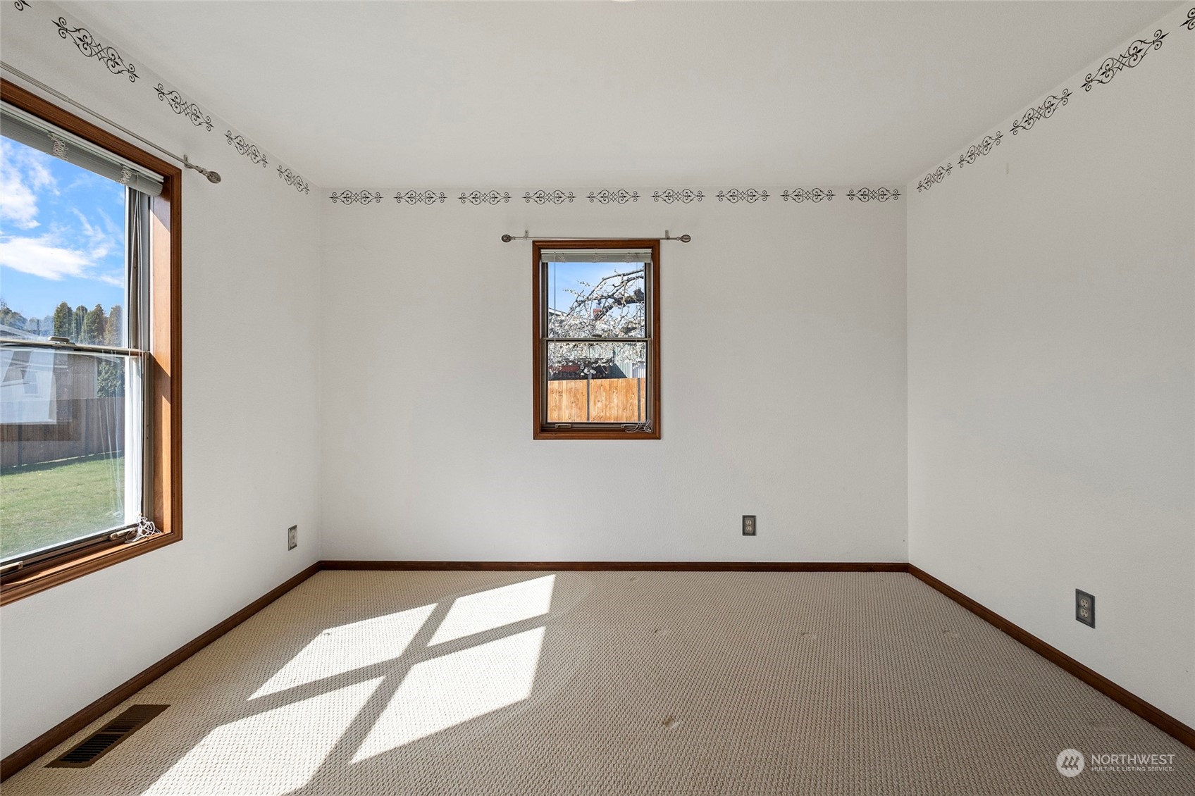 11010 Peter Anderson Road Burlington, WA 98233 - Photo 18 of 32 Gallery Image 18