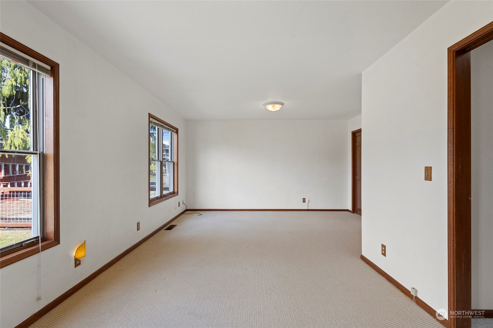 11010 Peter Anderson Road Burlington, WA 98233 - Photo 6 of 32 Gallery Image 6