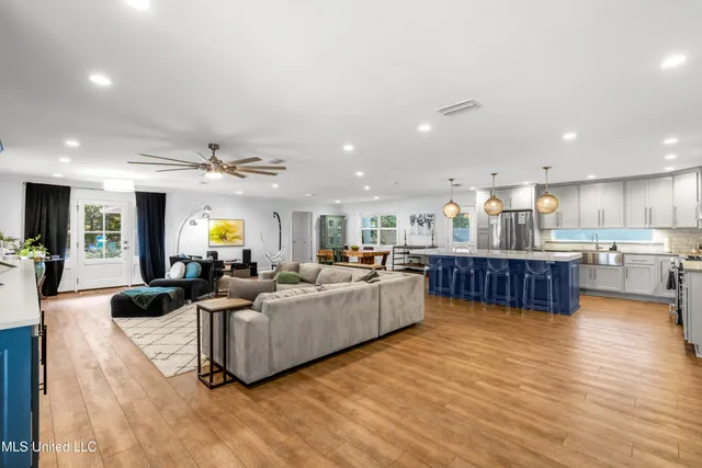 $675,000 | 1105 East Cherokee Glen, Ocean Springs, MS 39564