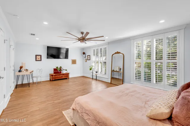 $675,000 | 1105 East Cherokee Glen, Ocean Springs, MS 39564