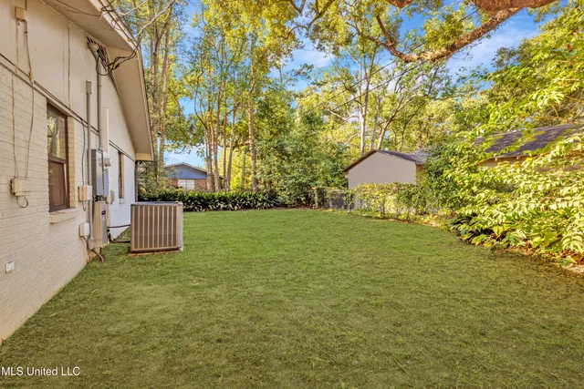 $675,000 | 1105 East Cherokee Glen, Ocean Springs, MS 39564