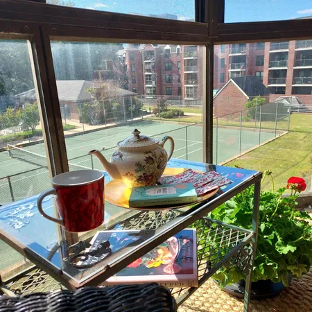$365,000 | 2100 Langston Boulevard, Unit 425, Arlington, VA 22201