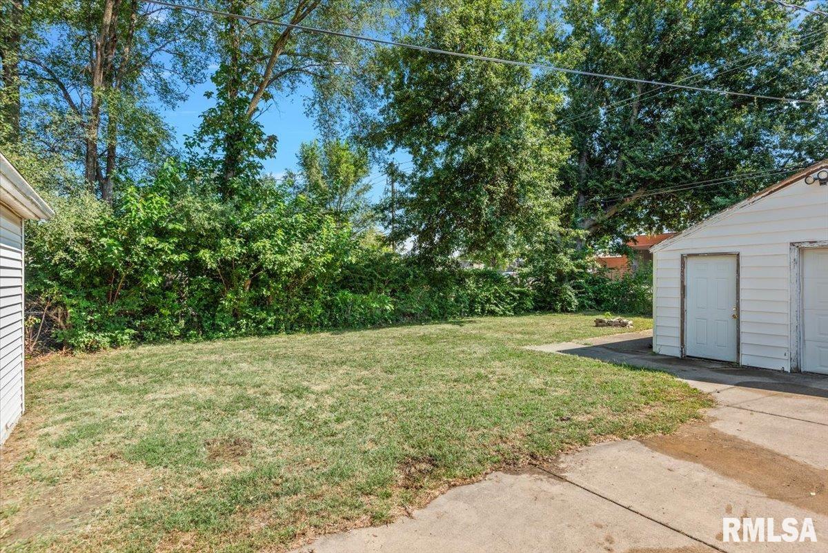 16 Salem Road Springfield, IL 62702 - Photo 20 of 28 Gallery Image 20