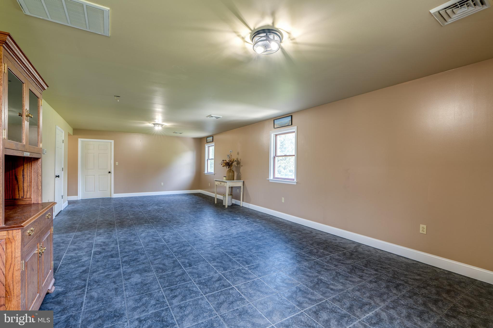 116 Schoolhouse Road Kirkwood, PA 17536 - Photo 36 of 72 Apartment Living Area