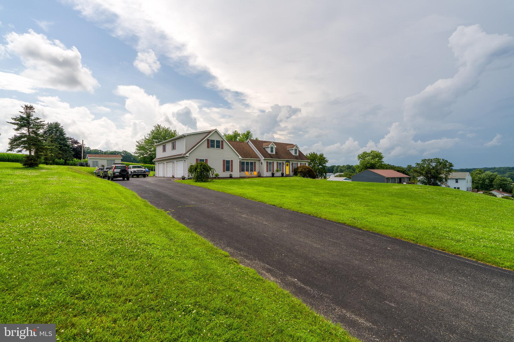 116 Schoolhouse Road Kirkwood, PA 17536 - Photo 70 of 72 Long Driveway w/ TONS of Parking