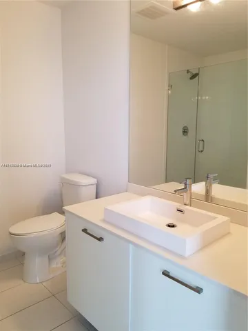 $2,200 | 151 Southeast 1st Street, Unit 2604, Miami, FL 33131