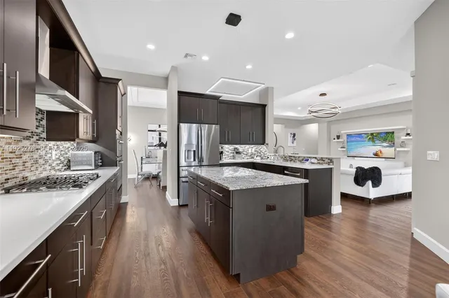 $959,000 | 11904 Southwest Sailfish Isles Way, Port St. Lucie, FL 34987