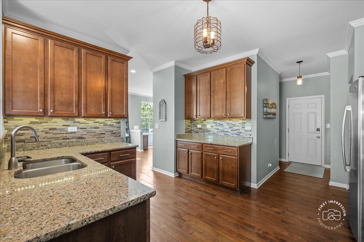 2927 Church Road Aurora, IL 60502 - Photo 15 of 40 Gallery Image 15