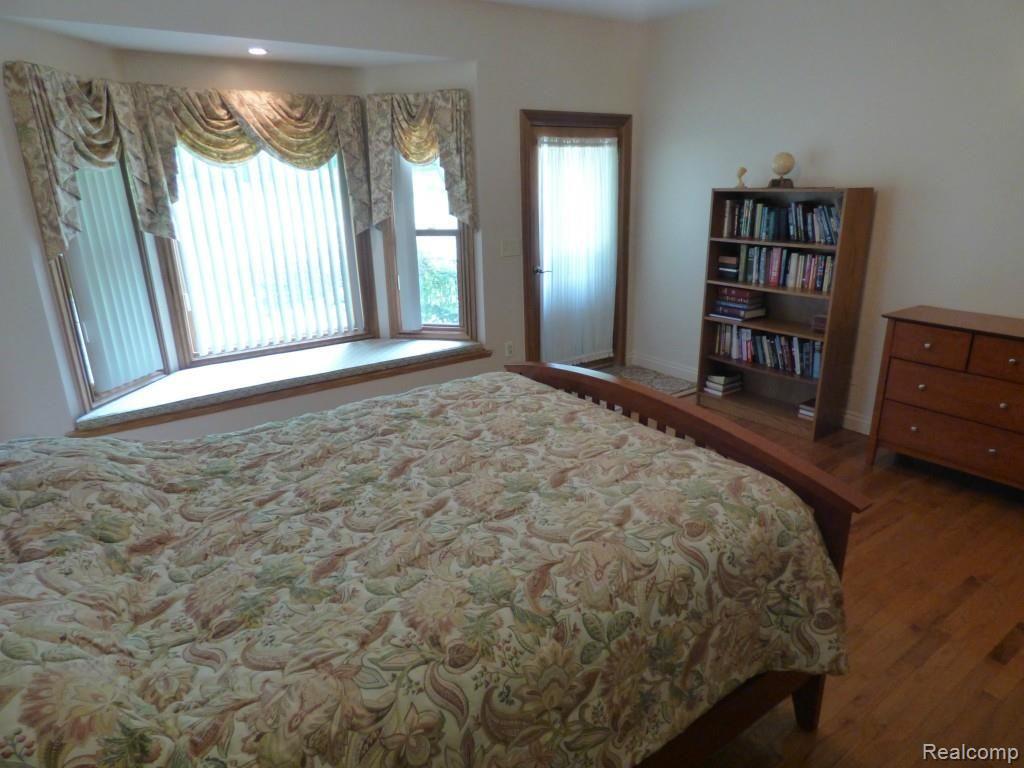 4685 Orion Road Rochester, MI 48306 - Photo 44 of 56 P1250878.jpg