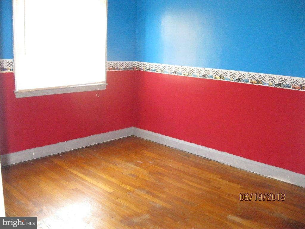 734 Arncliffe Road Baltimore, MD 21221 - Photo 7 of 11 Bedroom