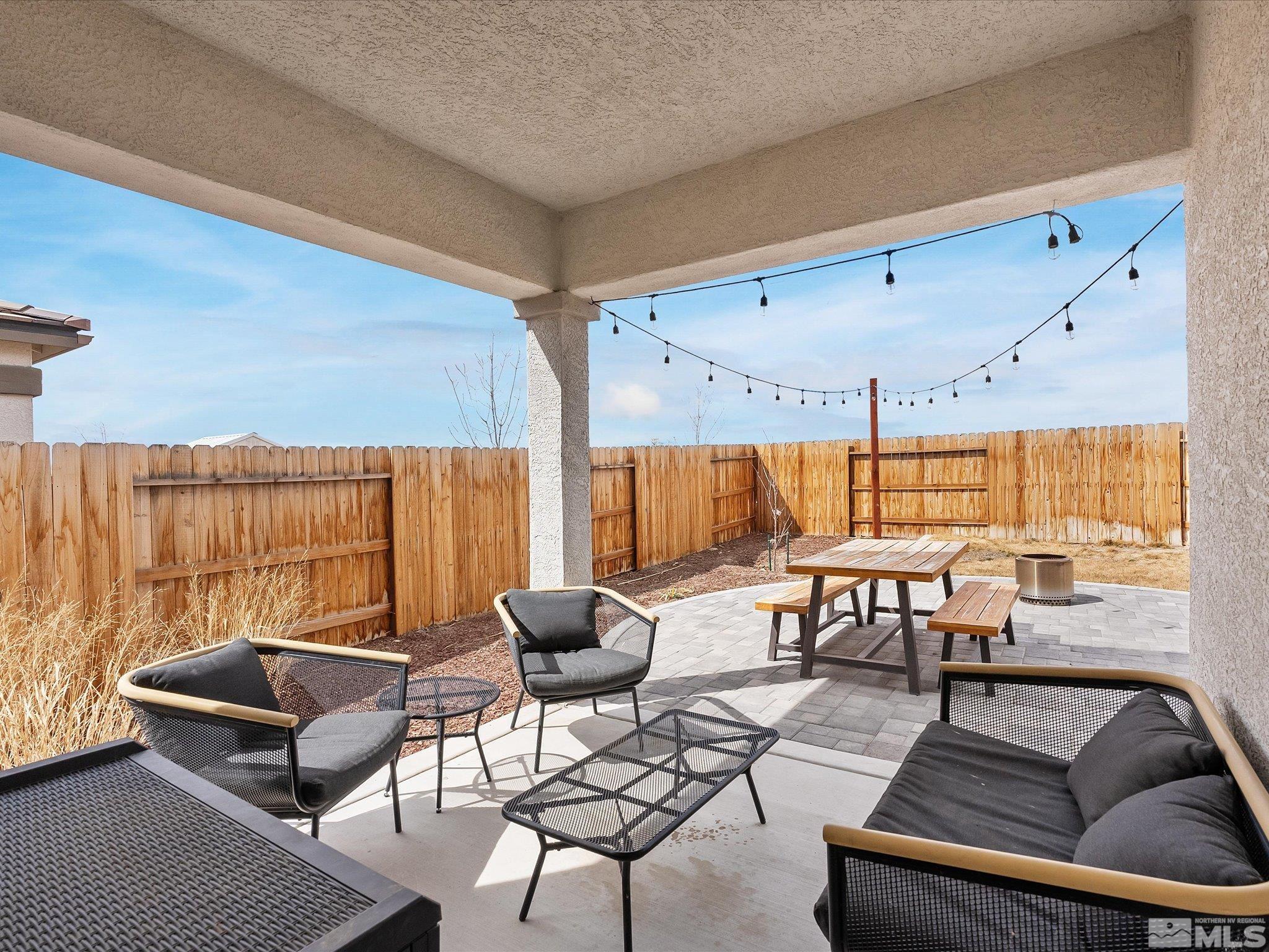 1173 Alder Drive Fallon, NV 89406 - Photo 31 of 40 a living room with furniture and a large window