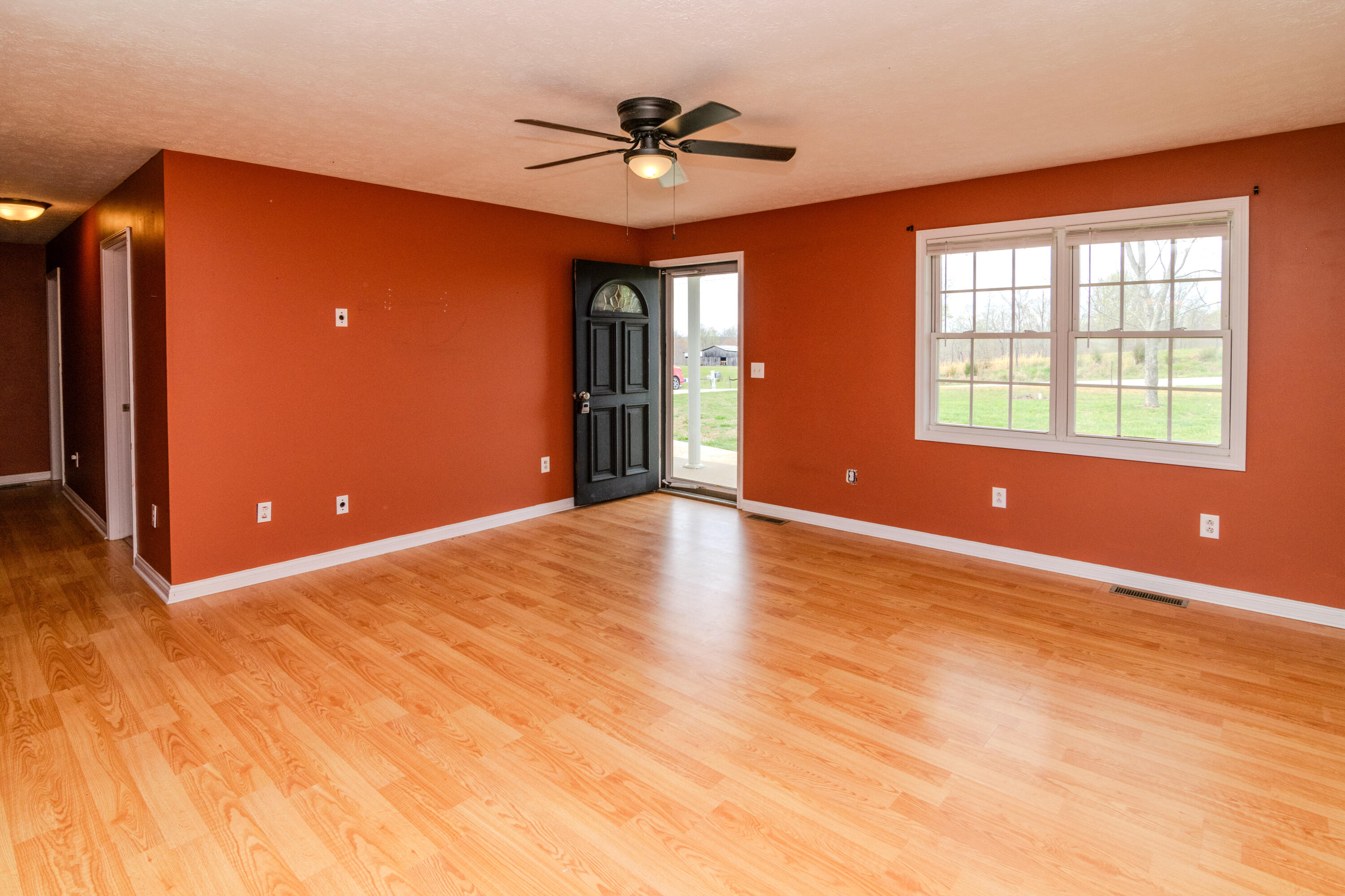 3023 Lettered Oak Road Albany, KY 42602 - Photo 4 of 49 Plenty of natural light