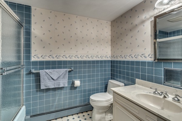 21 Huntingdon Road Lynnfield, MA 01940 - Photo 19 of 30 Gallery Image 19