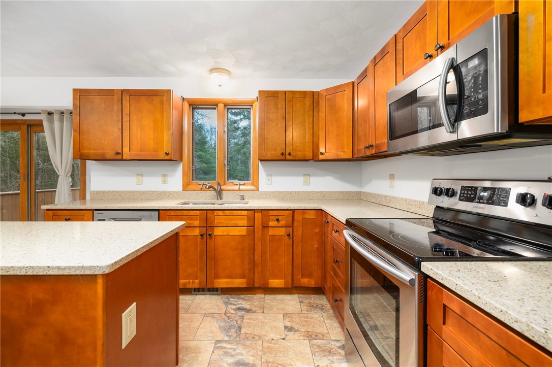 770 Hope Furnace Road Coventry, RI 02831 - Photo 27 of 45