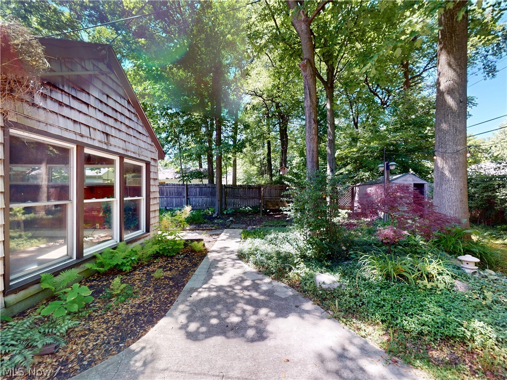 1049 Renfield Road Cleveland Heights, OH 44121 - Photo 23 of 25