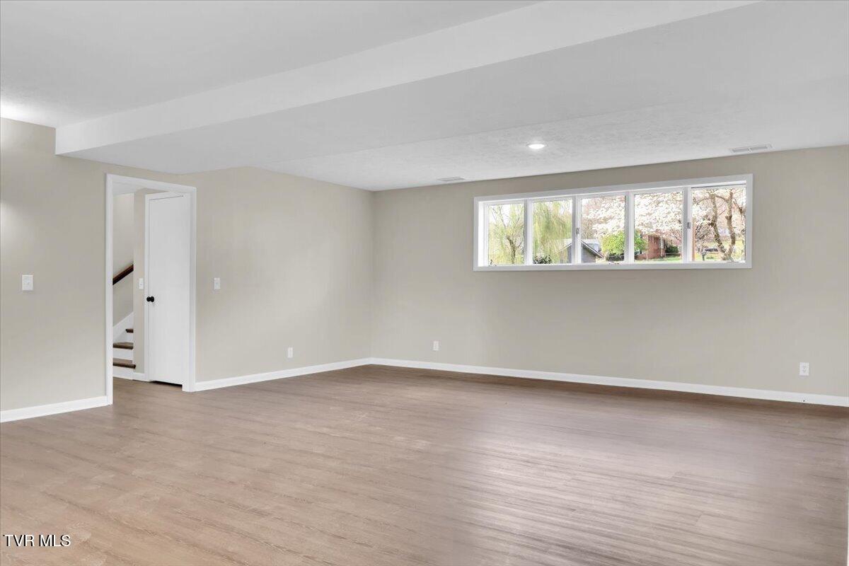 1709 Belden Road Kingsport, TN 37660 - Photo 29 of 41 31-Downstairs Den