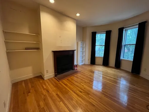 $3,350 | 74 East Brookline Street, Unit 2, Boston, MA 02118