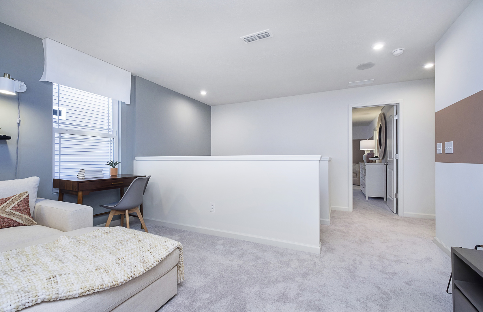 966 Houston Street Batavia, IL 60510 - Photo 16 of 20 a view of a livingroom with furniture and window