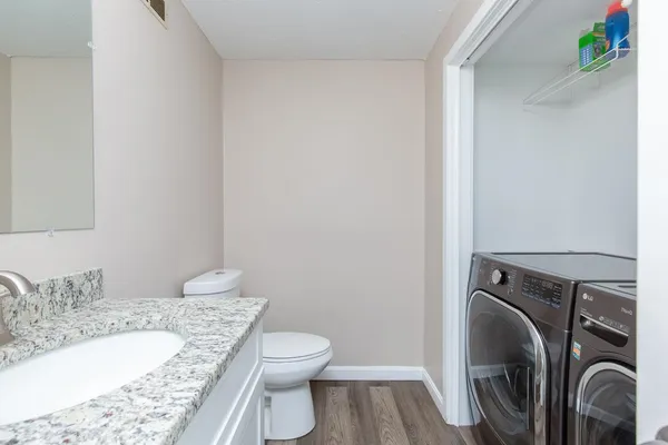 $379,900 | 5 Tsienneto Road, Unit 92, Derry, NH 03038