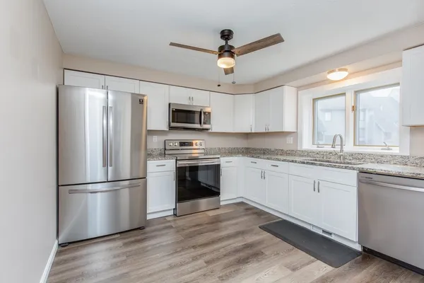$379,900 | 5 Tsienneto Road, Unit 92, Derry, NH 03038