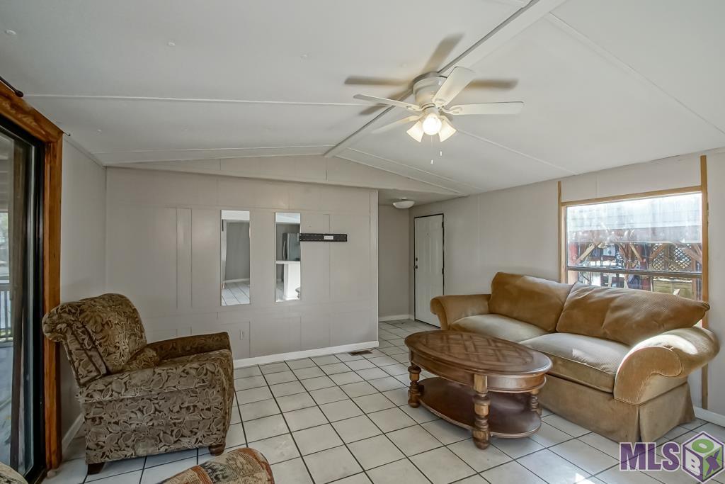 22494 Swan Street Maurepas, LA 70449 - Photo 16 of 29