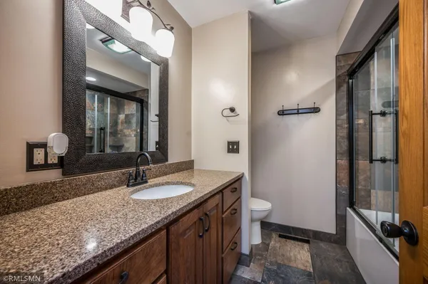 $875,000 | 3800 Sioux Lane, Madison Lake, MN 56063