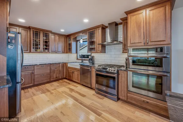 $875,000 | 3800 Sioux Lane, Madison Lake, MN 56063