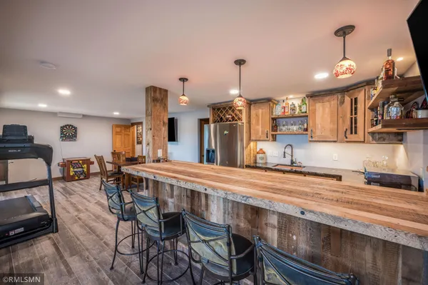 $875,000 | 3800 Sioux Lane, Madison Lake, MN 56063