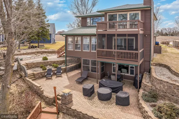 $875,000 | 3800 Sioux Lane, Madison Lake, MN 56063