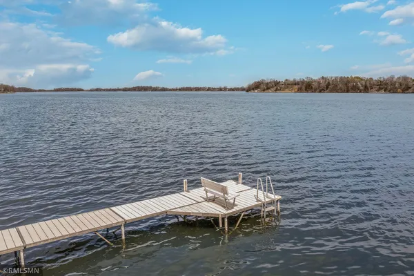 $875,000 | 3800 Sioux Lane, Madison Lake, MN 56063