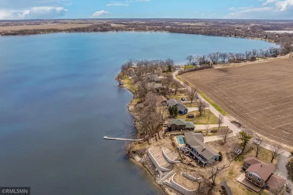 $875,000 | 3800 Sioux Lane, Madison Lake, MN 56063