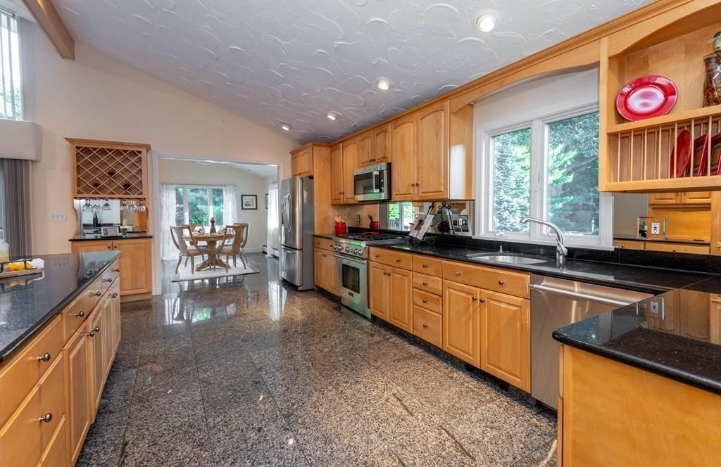 15 Cider Mill Road Lynnfield, MA 01940 - Photo 11 of 42 Gallery Image 11