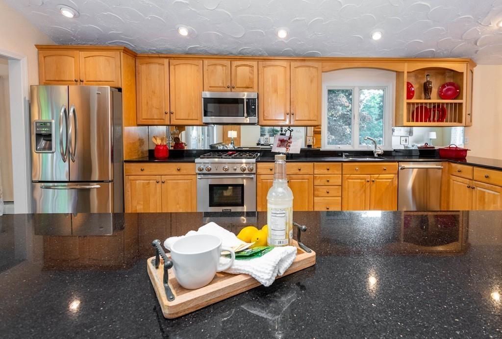 15 Cider Mill Road Lynnfield, MA 01940 - Photo 13 of 42 Gallery Image 13