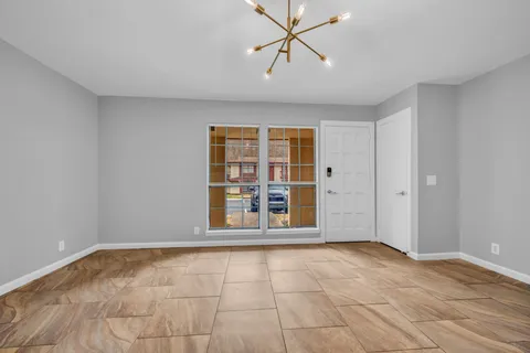 $324,900 | 214 Old Hickory Boulevard, Unit 170, Nashville, TN 37221