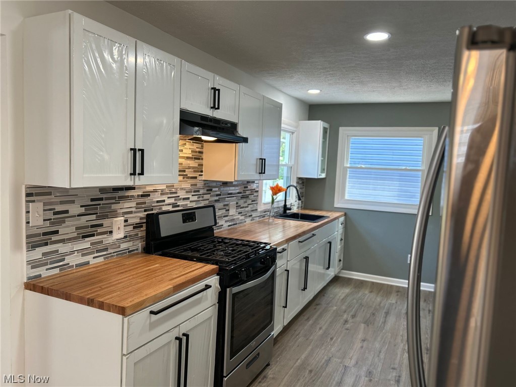 3007 Ripley Road Cleveland, OH 44120 - Photo 11 of 33
