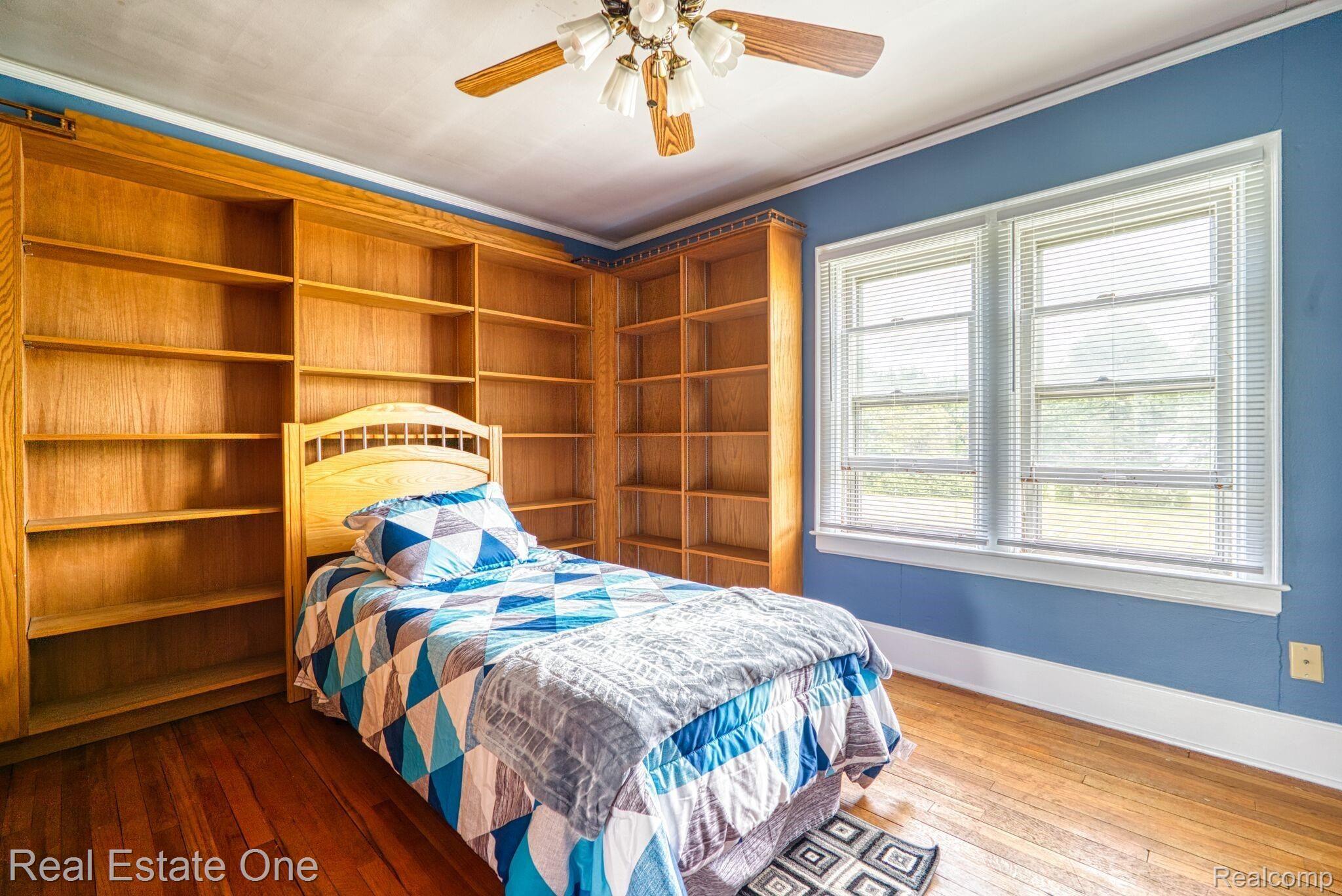 26161 Hagen Road New Baltimore, MI 48051 - Photo 25 of 34 Hagen bed 3.jpeg