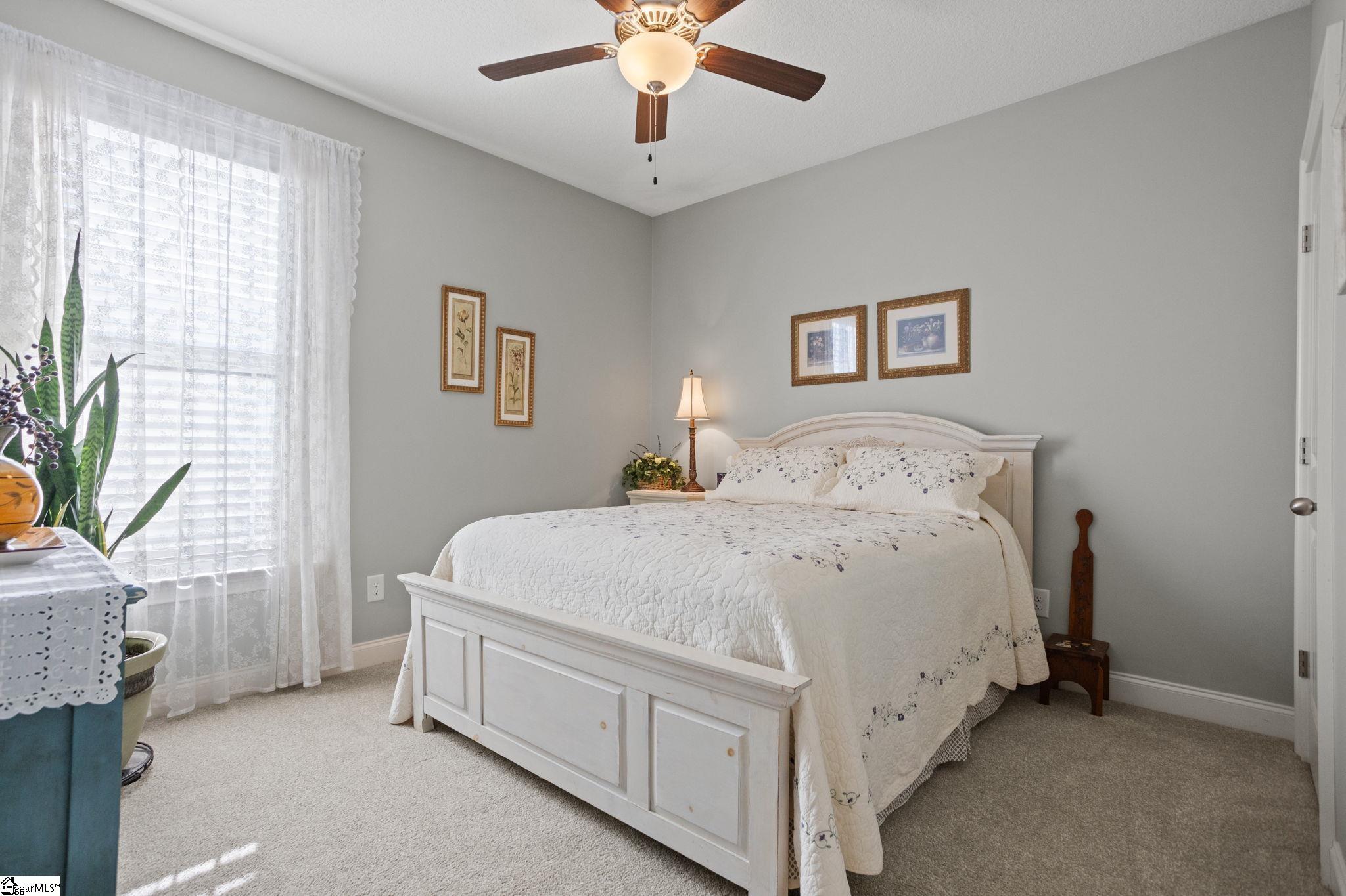 323 Holly Oaks Lane Inman, SC 29349 - Photo 10 of 40