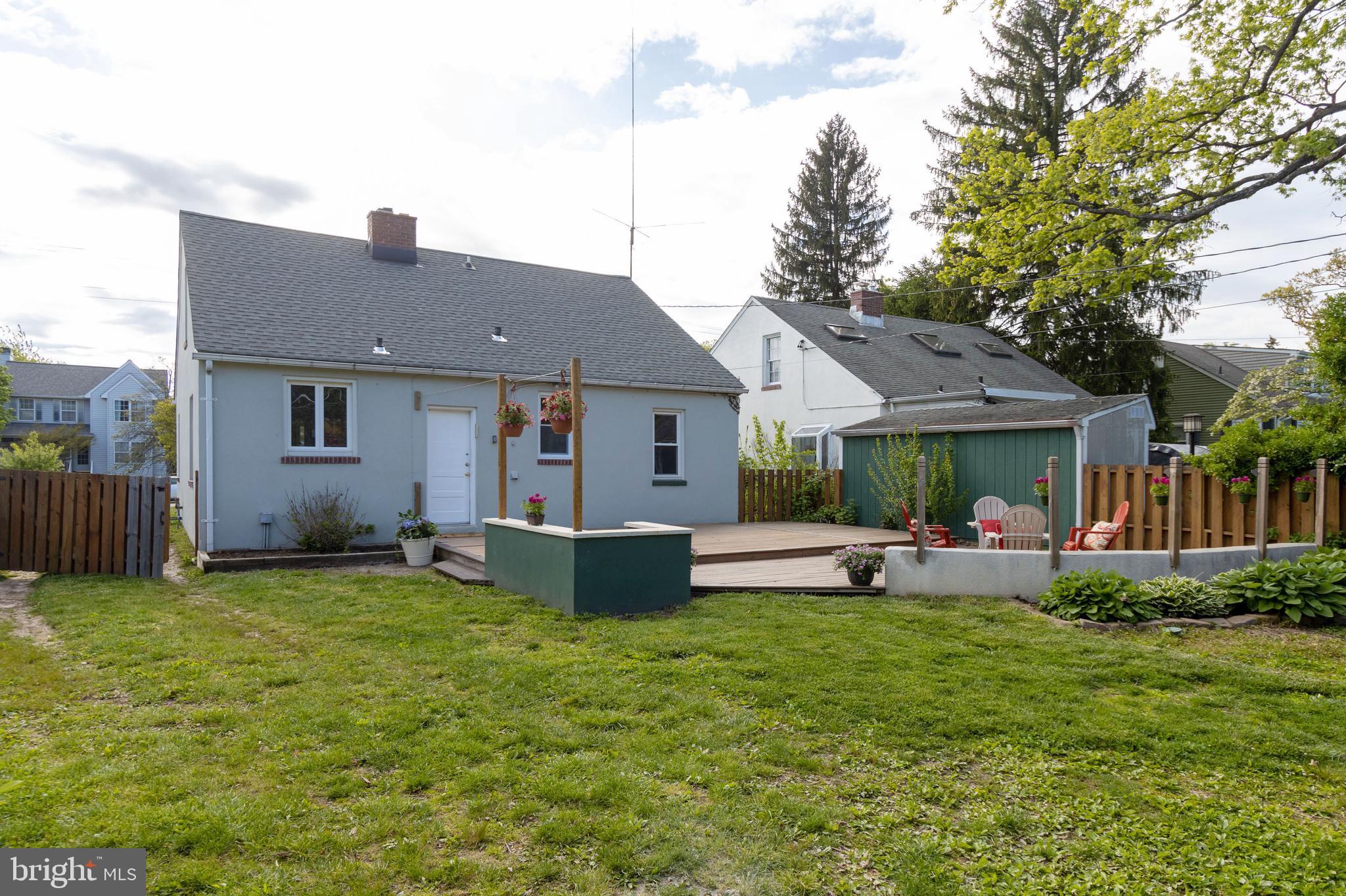 6503 Sherwood Road Baltimore, MD 21239 - Photo 17 of 19