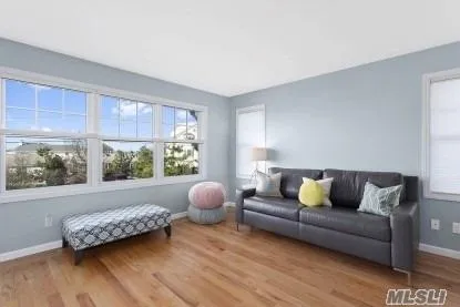 $15,000 | 929 Dune Road, West Hampton Dunes, NY 11978